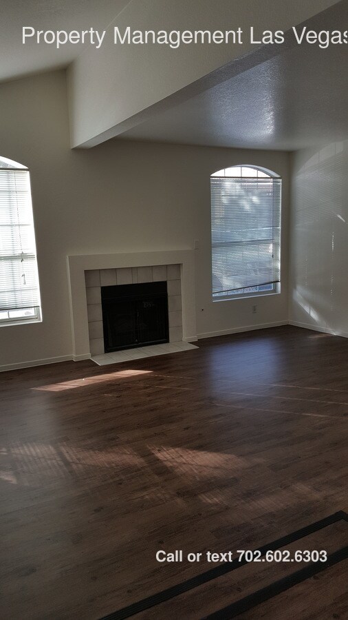 Building Photo - 2828 Floral Peak Dr