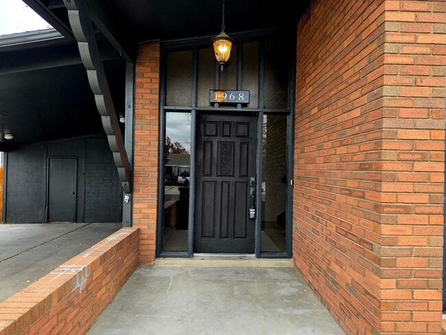 Foto del edificio - 1968 E 5850 S