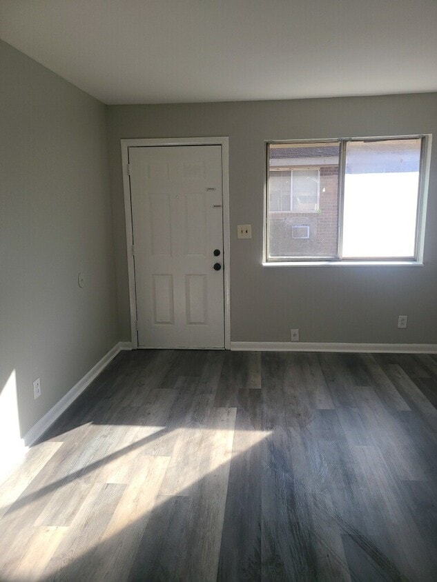 Photo - 712 28th Ave N (Nashville, TN)