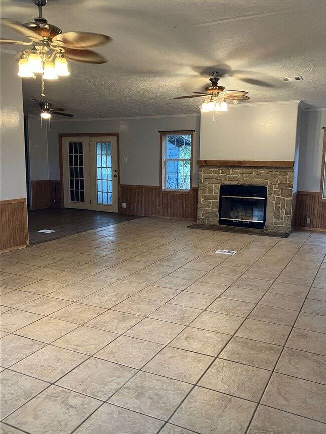 Building Photo - 6510 FM1565