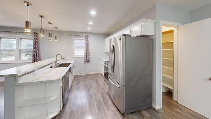 Primary Photo - 905 Lincoln Ave