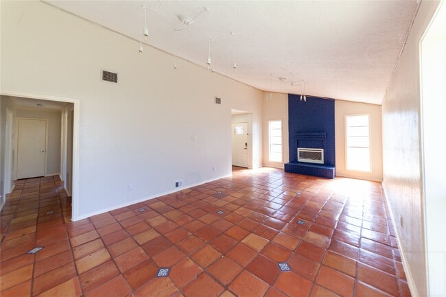 Building Photo - 22538 Market Square Ln