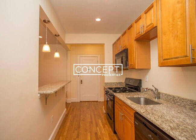 Foto del edificio - 136 Highland Ave