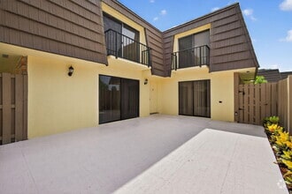 Building Photo - 1119 11th Ct