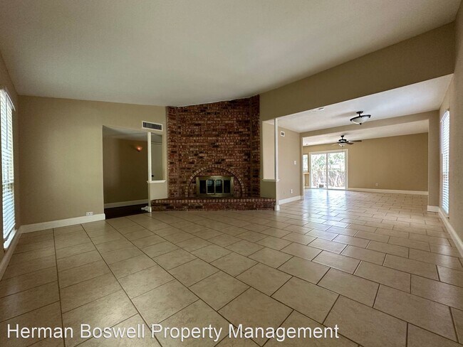 Foto del edificio - 3 br, 2 bath House - 1921 Baywood Ln