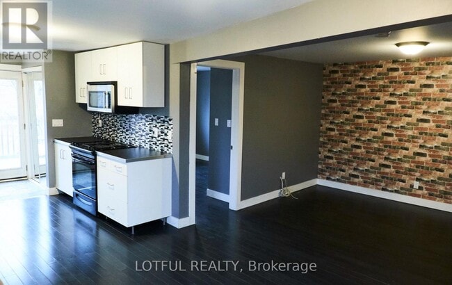 Building Photo - 1107 Aldea Ave