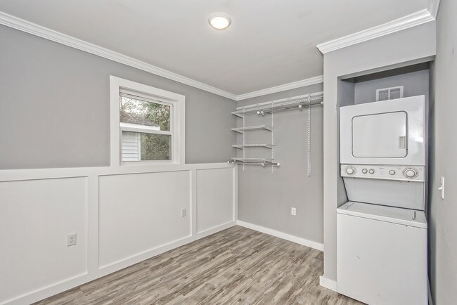 Foto del edificio - 1102 N Hillside Dr