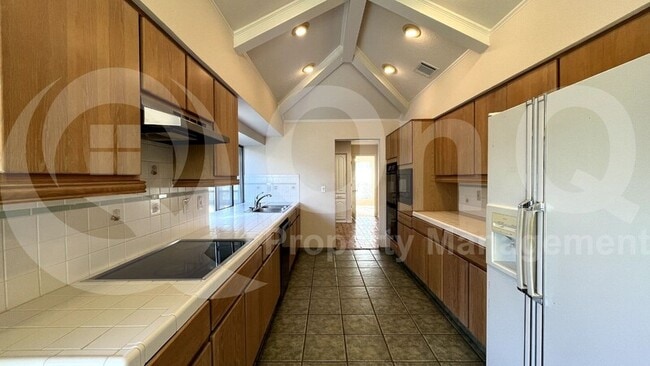 Building Photo - 3717 Atrium Dr