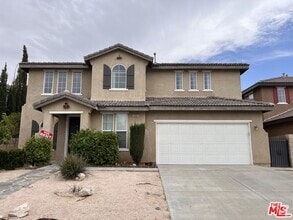 Building Photo - 3406 Club Rancho Dr