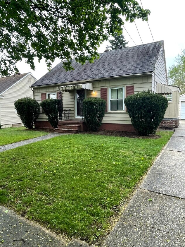 650 Reed Ave, Akron, OH 44306 House for Rent in Akron, OH