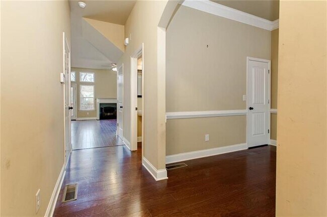 Foto del edificio - 2290 Copper Trail Ln NE