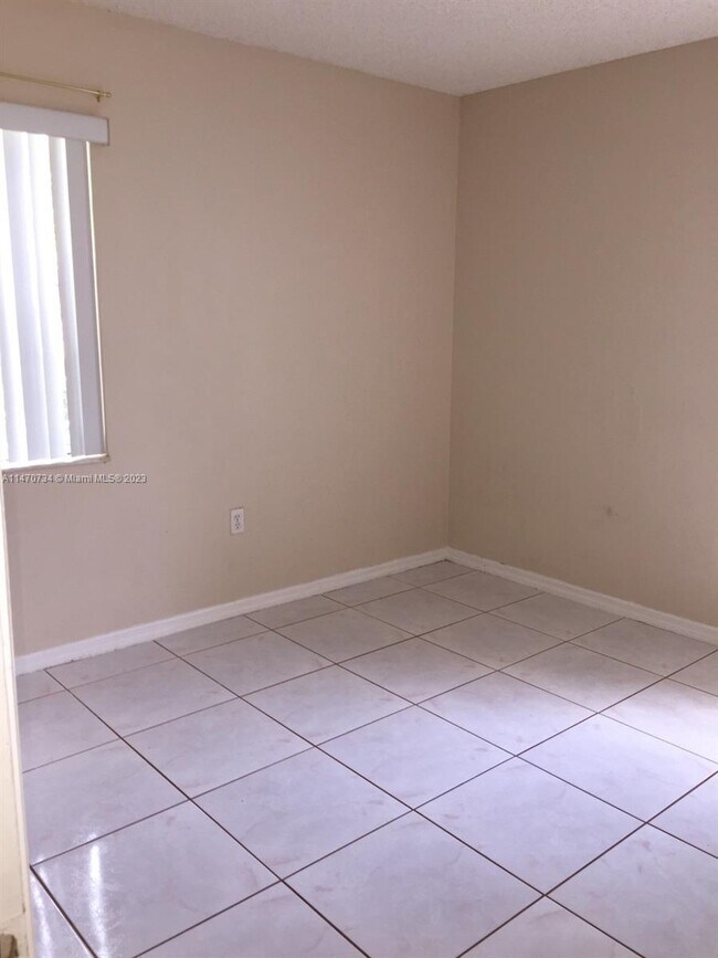 Photo - 486 NE 210th Cir Terrace Apartment