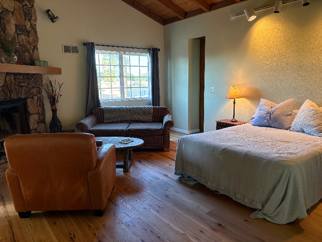 Foto del edificio - 4061 Taos Dr