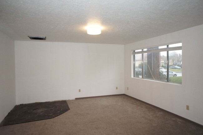 Foto del edificio - 3 bedroom ranch near University of Portland