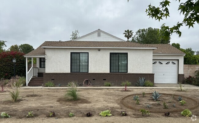 Building Photo - 15051 Germain St