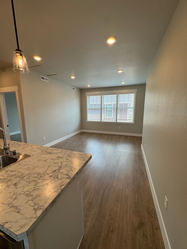 Foto del edificio - 6147 Elysian Rd