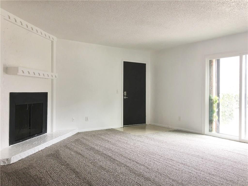 6030 Northwest Expy Unit B, Warr Acres, OK 73132 Condo for Rent in