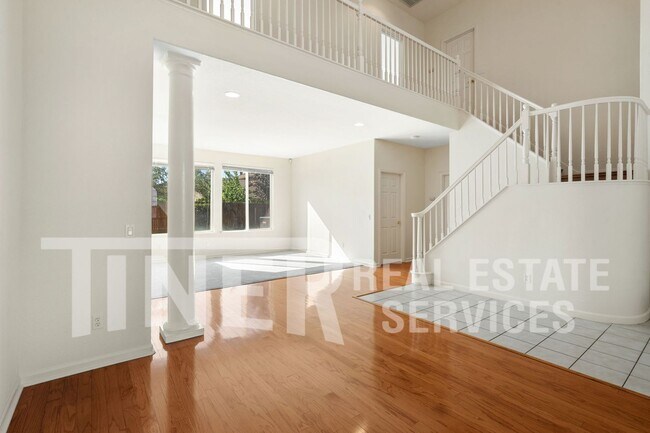 Foto del edificio - 9808 Spring View Way