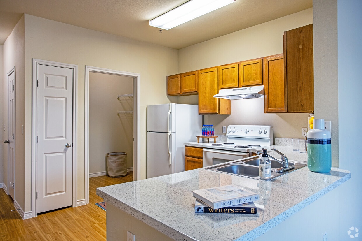 Mariposa at River Bend 55+ Apartment Homes Apartments in