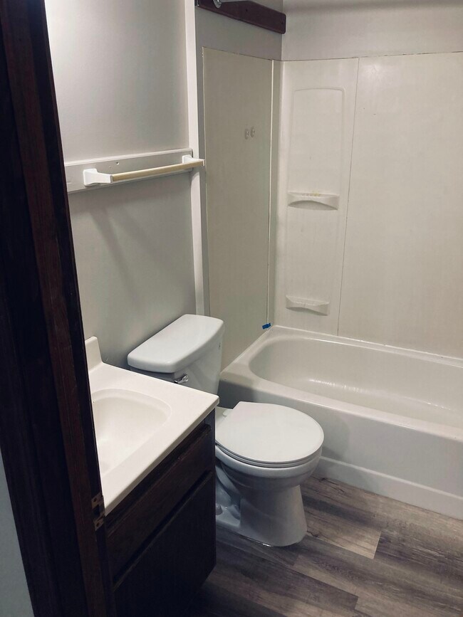 Building Photo - 2921 Saginaw Street, Unit Apt. 1