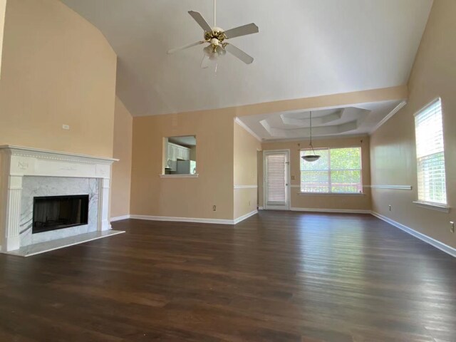 Building Photo - Newly remodeled house