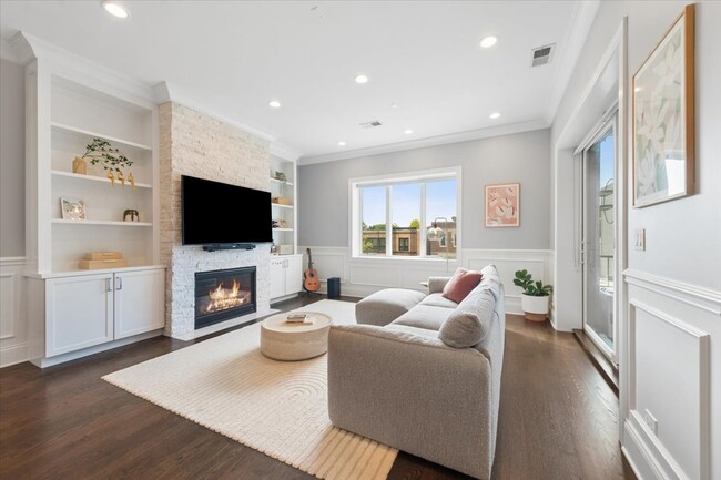 Foto del edificio - 4802 N Bell Ave