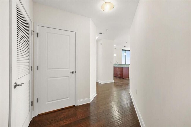 Building Photo - 270 17th St NW