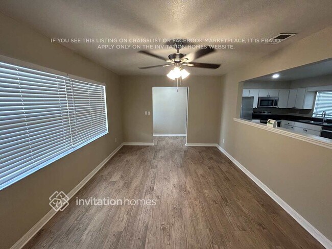 Foto del edificio - 837 Dove Ridge Dr
