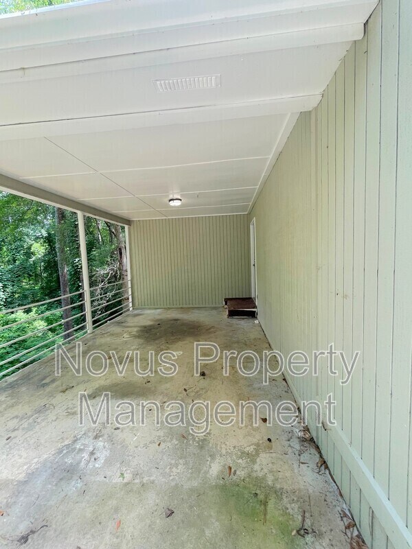 Foto del edificio - 135 Muse Bridge Rd