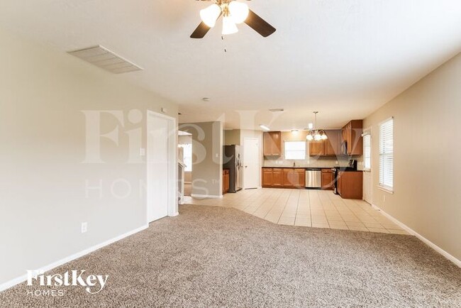 Building Photo - 1806 Adobe Falls Dr