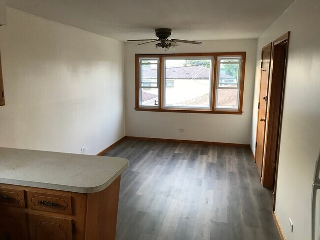 Dining Room - 6700 W 63rd St
