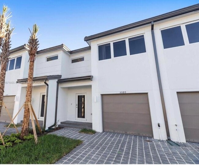 Foto del edificio - 5090 SW 37th St