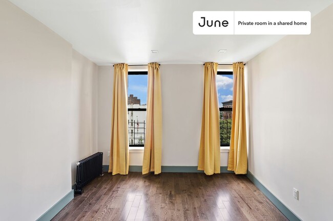 Foto del edificio - Private bedroom in 2 bed/1 bath Home
