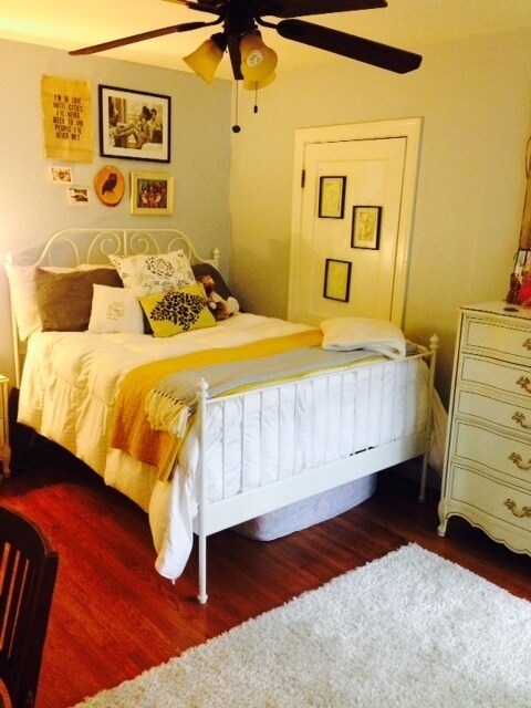 Foto del edificio - Charming 4 bed / 2 bath Home, Very Short W...