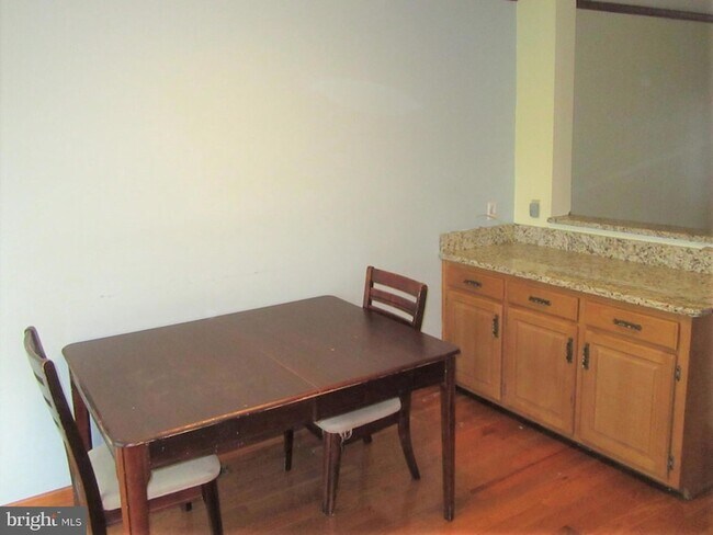 Foto del edificio - 4830 Misty Ct