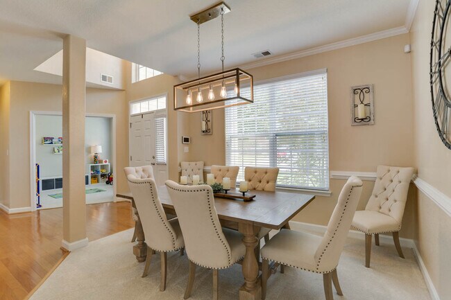 Foto del edificio - 1945 Breck Ave