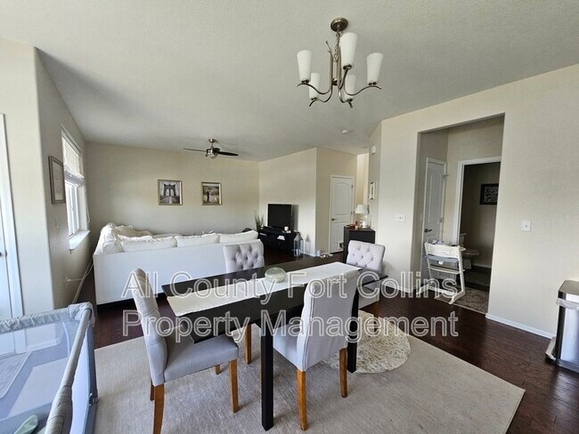 Building Photo - 506 Lowland St