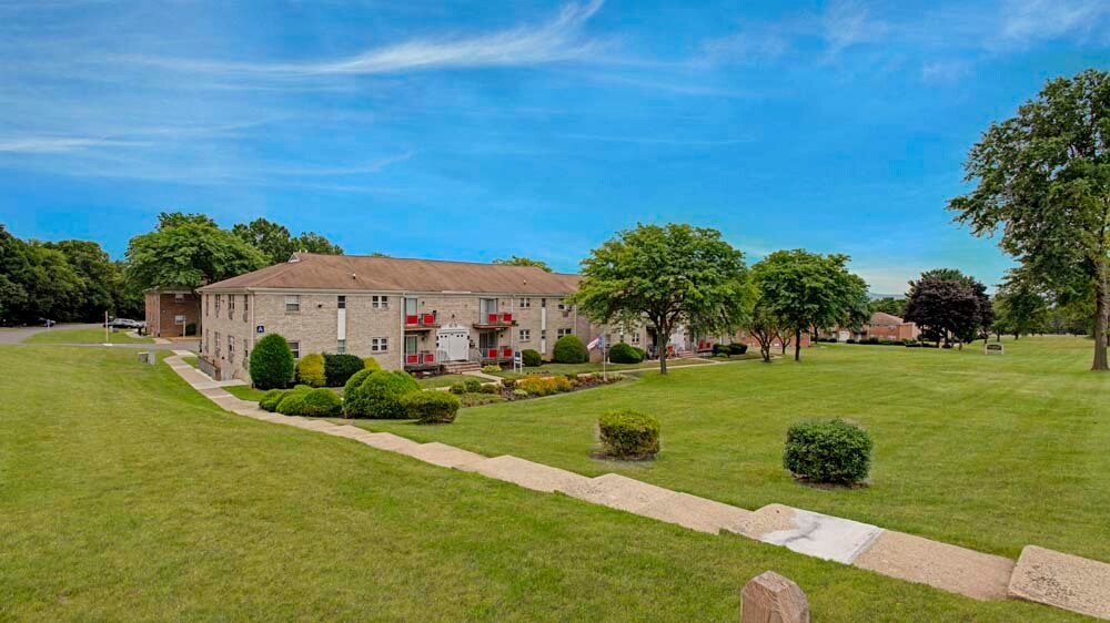 Brakeley Gardens photo 6