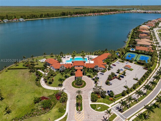 Building Photo - 12835 Bayside Ct