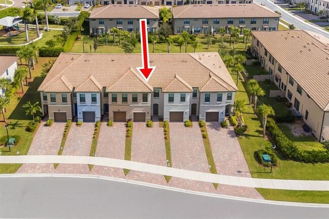 Foto del edificio - 4828 Chantilly Rd