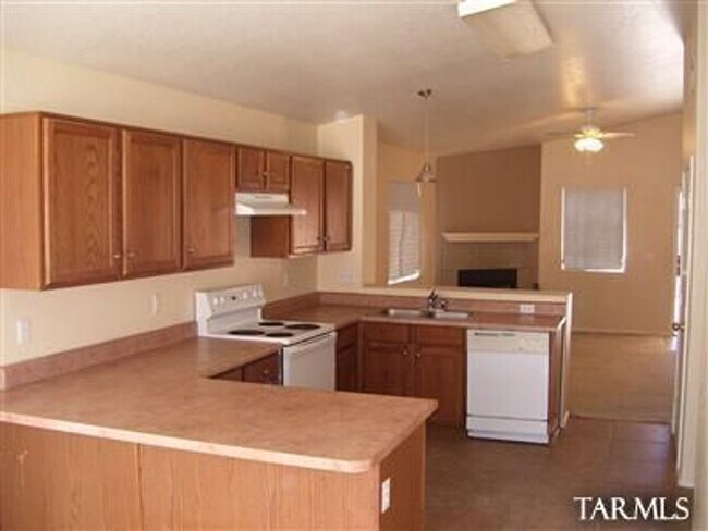 Foto del edificio - Attractive 3 bed. 2 Ba. Home Located in De...