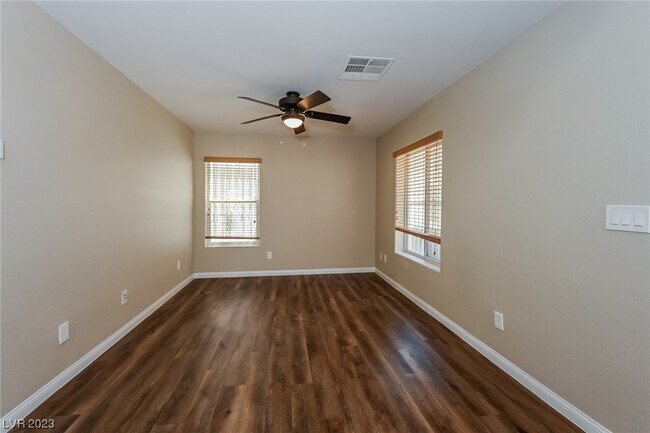 Building Photo - 10563 Longoria Garden St