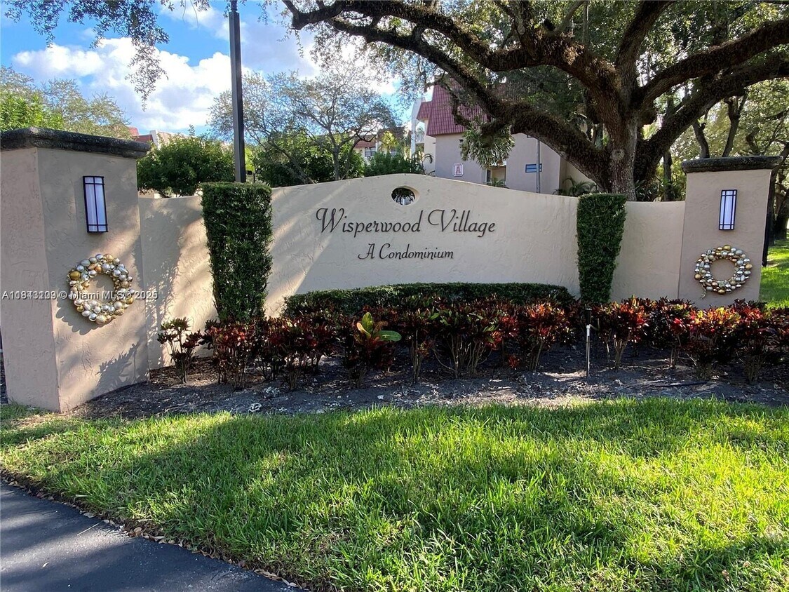 Foto principal - 9301 SW 92nd Ave
