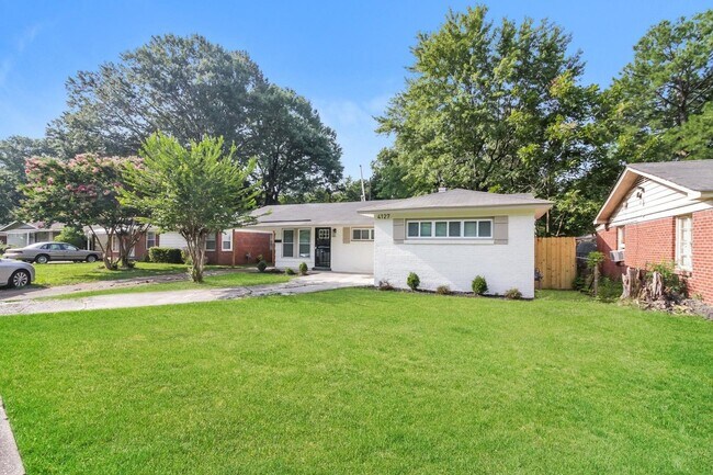 Building Photo - Beautifully & Newly Renovated house for rent!