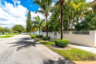 Building Photo - 12845 SW 49th Terrace