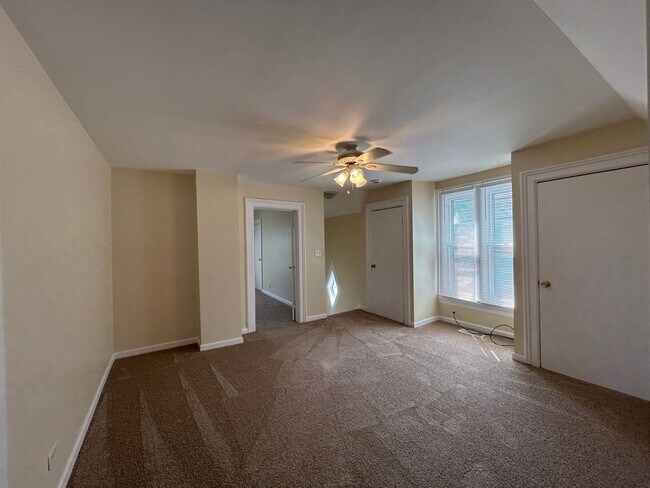 Foto del edificio - 418 St Charles St