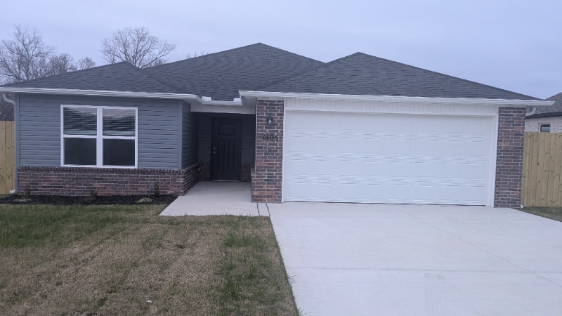 Foto principal - 1405 E Latium St