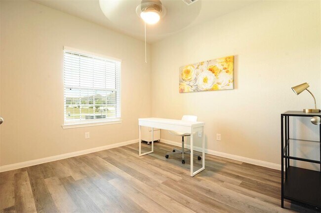 Building Photo - 24930 Adami Veduta Ct