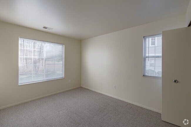 1BR, 1BA - 900SF - Dormitorio - Oakview Square