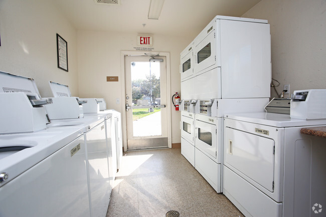 Laundry Room - Meridian Family Apartments